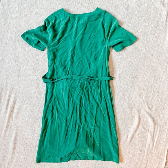 Emerald Green Short Sleeve Button Dress - Picture 2 of 6